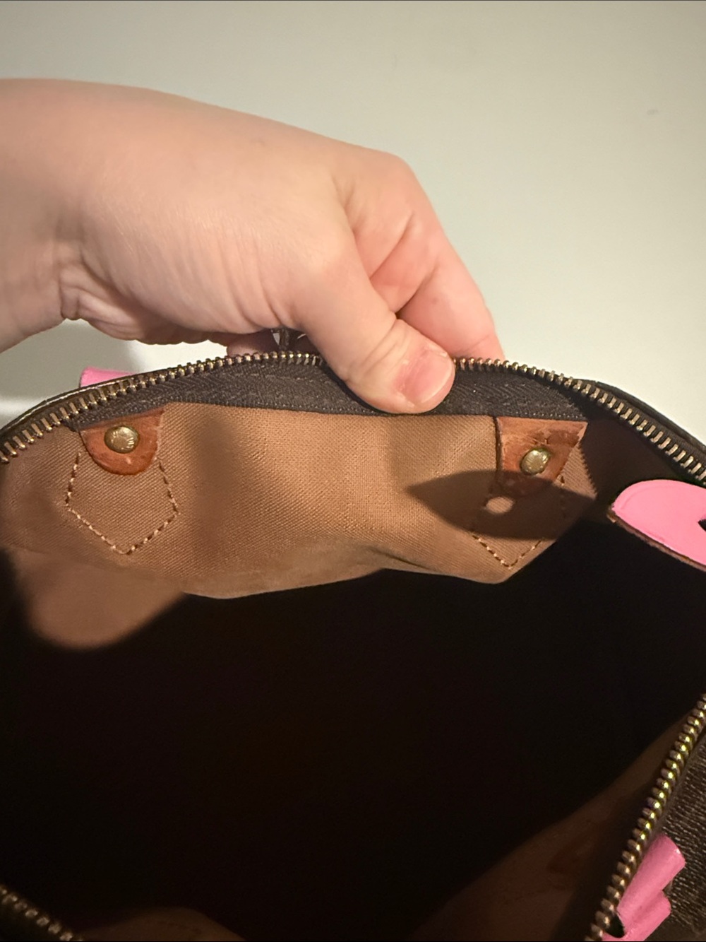 Authentic Louis Vuitton 30 speedy bought custom painted here on posh. - Picture 5 of 9